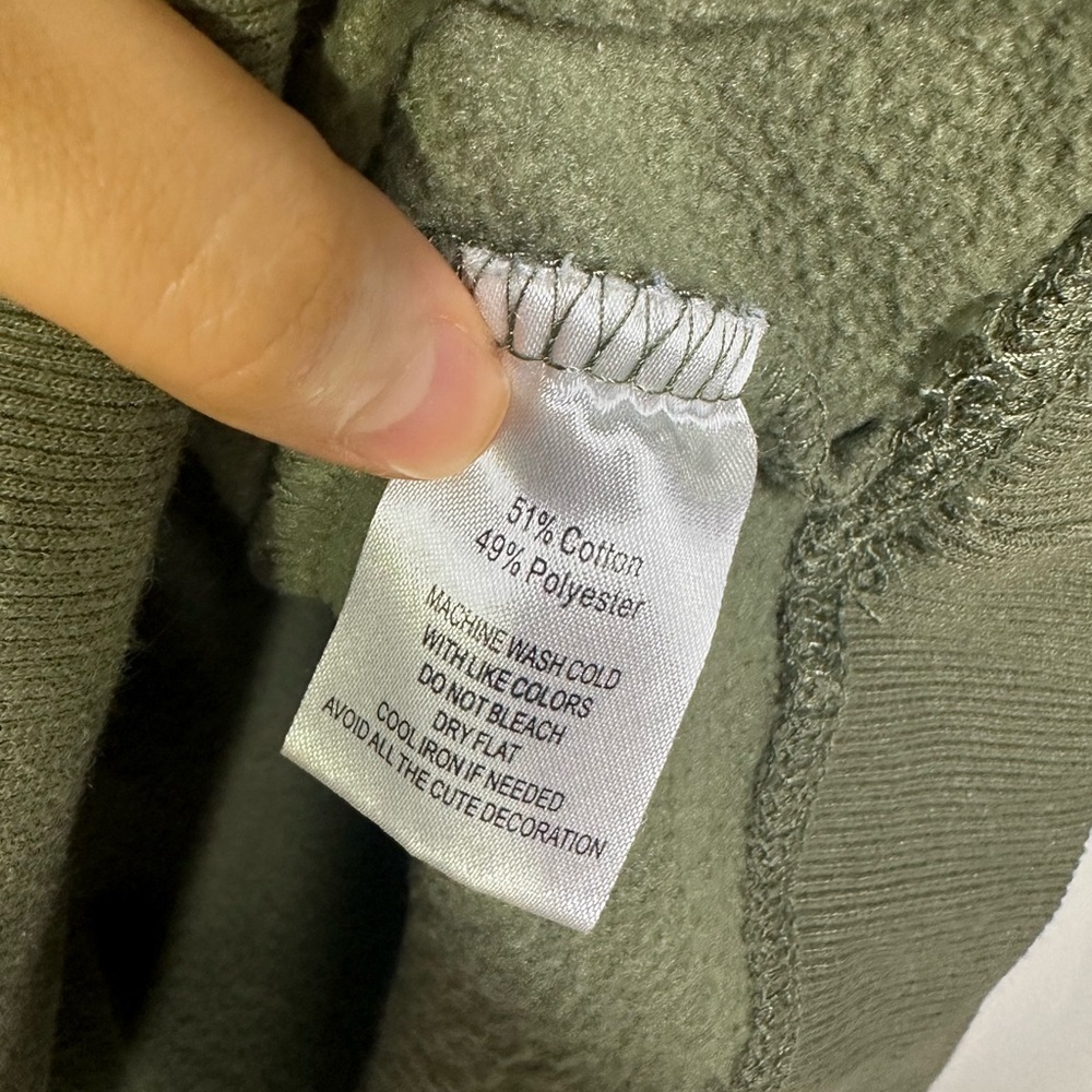 NASH Collection Iconic Sweatshirt - Picture 5 of 5